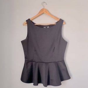 Bisou Bisou Black Sleeveless Peplum Blouse top